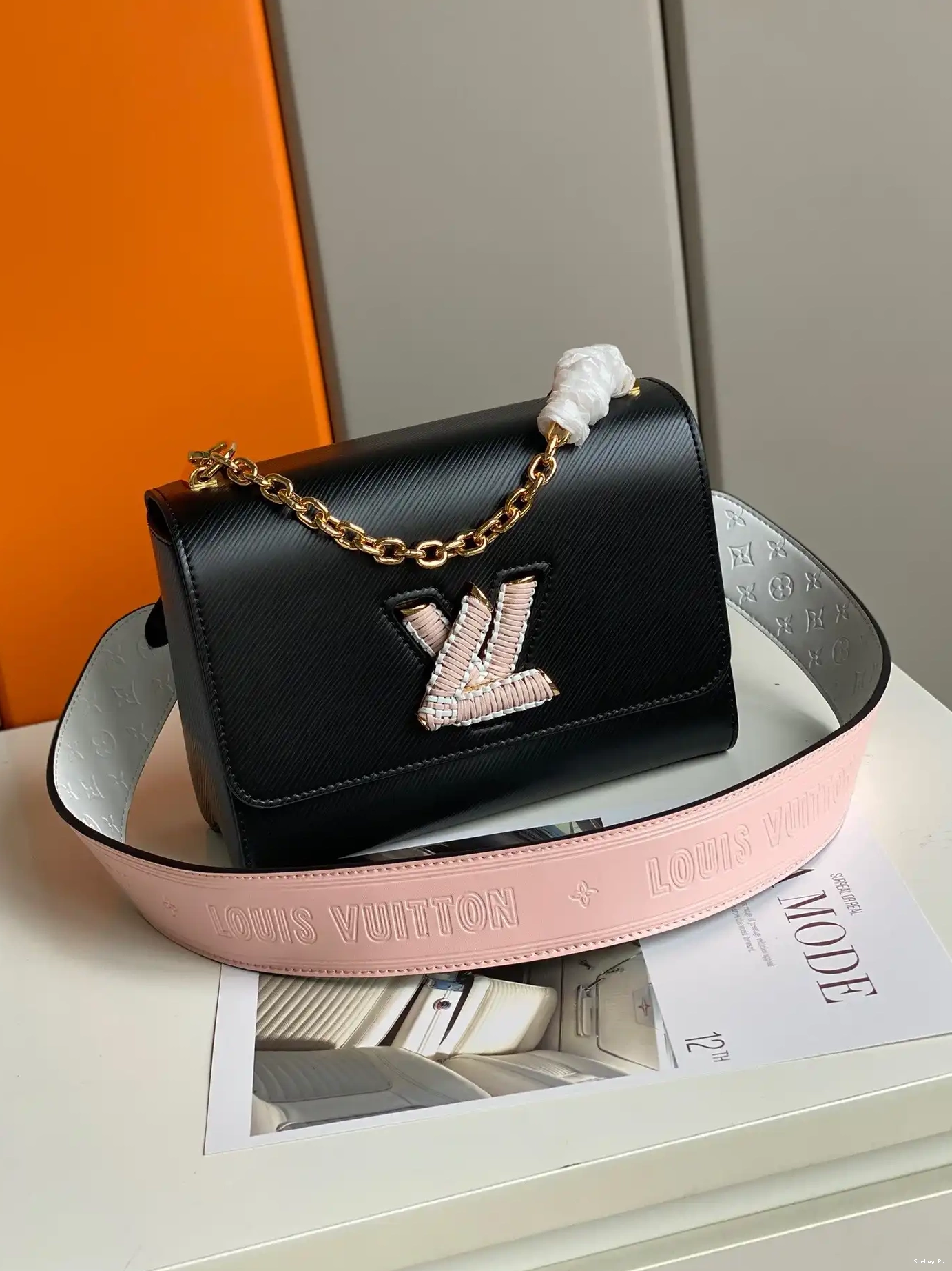 LOUIS MM VUITTON TWIST 0520